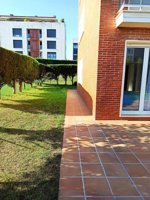 شقة Bajo Con Jardin Privado سانتاندر المظهر الخارجي الصورة